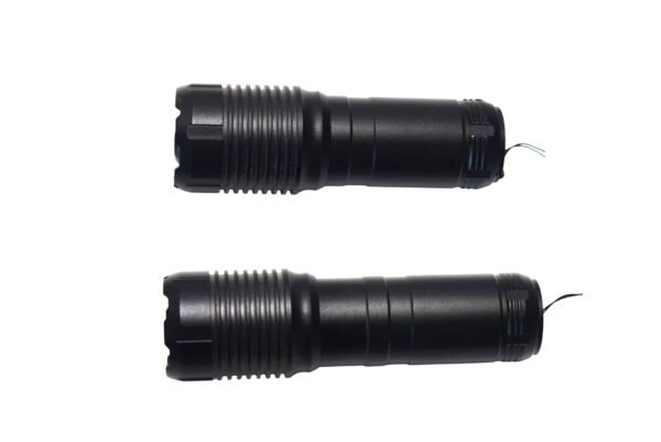 Telescopic LED Flashlight - Image 3